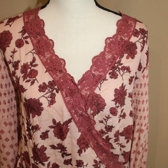 "TAYLOR & SAGE" Engineered Printed Wrap Long Sleeve Top SZ L - Picture 2 of 7